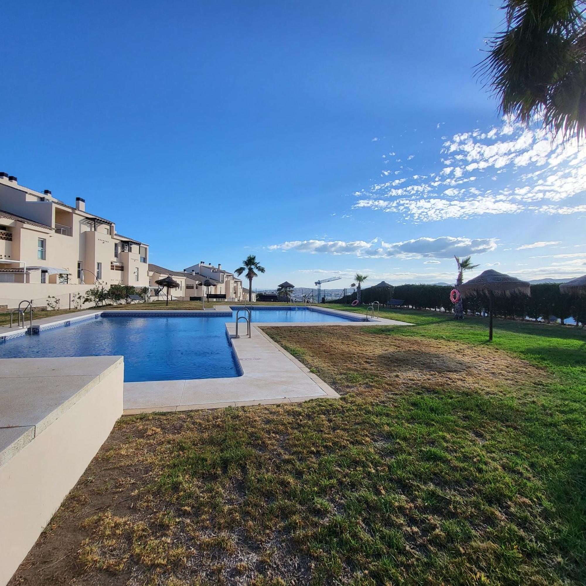 Golf En Baviera Con Vistas Al Mar Apartment Caleta De Velez Bagian luar foto